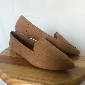 Nude Flats